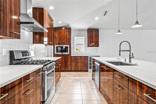 3454 YONGE AVENUE 79, Sarasota, FL 34235