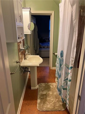 221 Ulysses St, Mt Washington, PA 15211