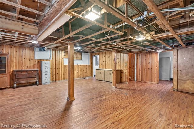 9924 Nathaline, Redford, MI 48239