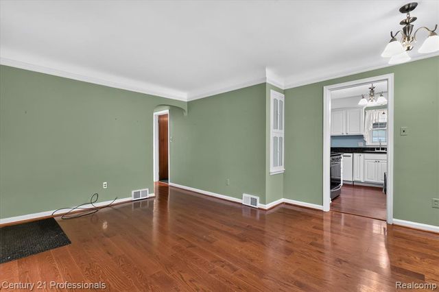 9924 Nathaline, Redford, MI 48239