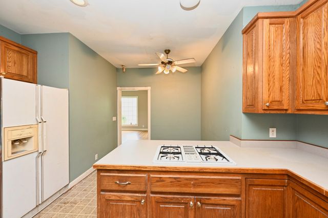 795 New Shackle Island Rd, Hendersonville, TN 37075