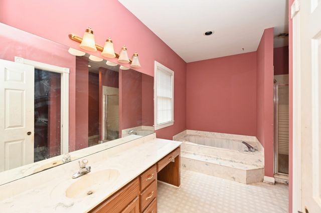 795 New Shackle Island Rd, Hendersonville, TN 37075