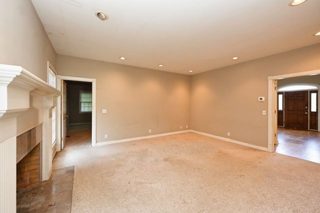 795 New Shackle Island Rd, Hendersonville, TN 37075