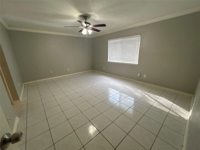 2107 Fall Meadow Drive, Missouri City, TX 77459