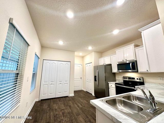 336 ARALIA Lane, Jacksonville, FL 32216