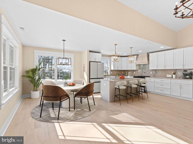 239 LOWER LANDING RD, Blackwood, NJ 08012