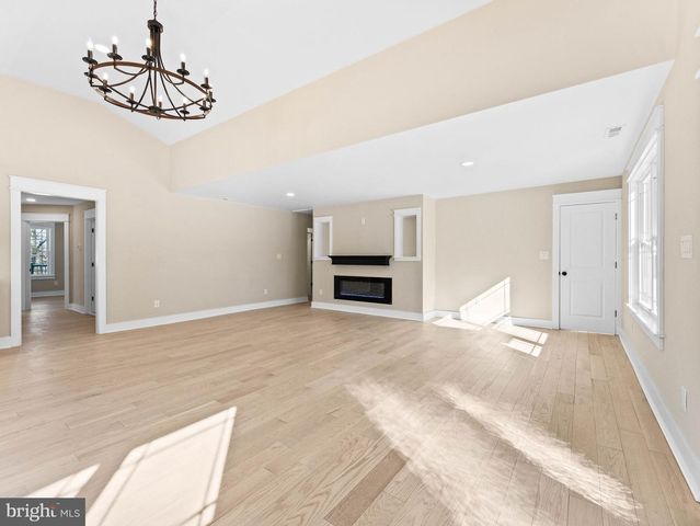 239 LOWER LANDING RD, Blackwood, NJ 08012