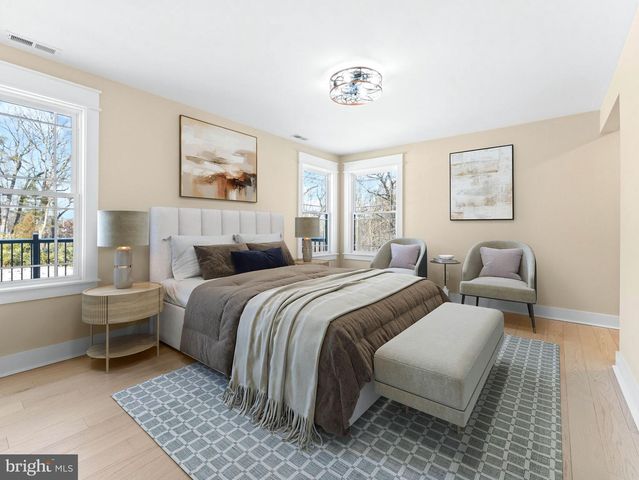 239 LOWER LANDING RD, Blackwood, NJ 08012