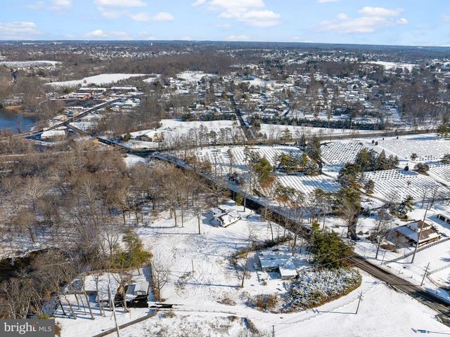 239 LOWER LANDING RD, Blackwood, NJ 08012