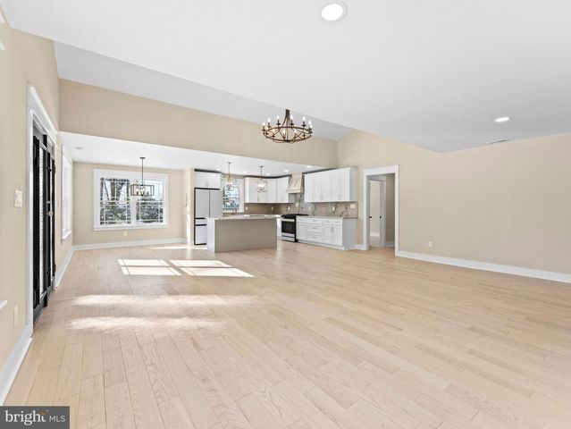 239 LOWER LANDING RD, Blackwood, NJ 08012