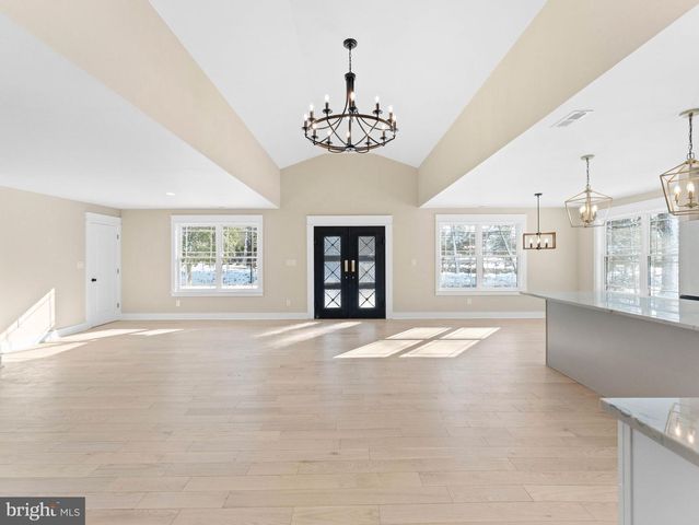 239 LOWER LANDING RD, Blackwood, NJ 08012