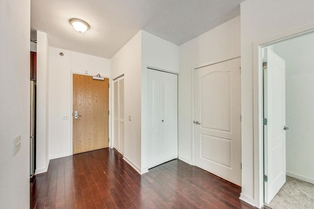 757 N Orleans Street 1203, Chicago, IL 60654