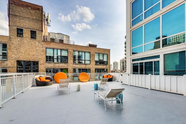 757 N Orleans Street 1203, Chicago, IL 60654