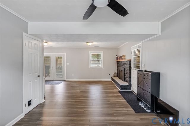 4221 Whitebirch Dr, Chester, VA 23831