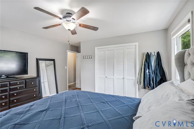 4221 Whitebirch Dr, Chester, VA 23831