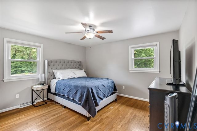 4221 Whitebirch Dr, Chester, VA 23831
