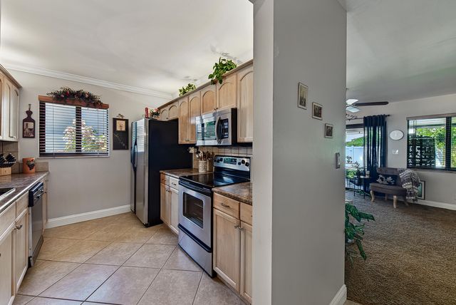 2130 NE 9th Avenue, Wilton Manors, FL 33305