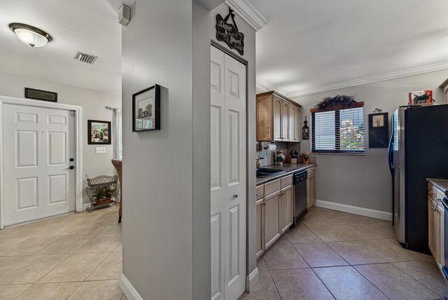 2130 NE 9th Avenue, Wilton Manors, FL 33305