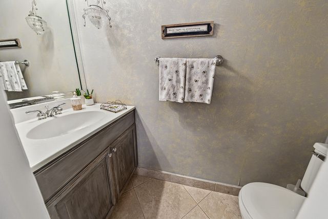 2130 NE 9th Avenue, Wilton Manors, FL 33305
