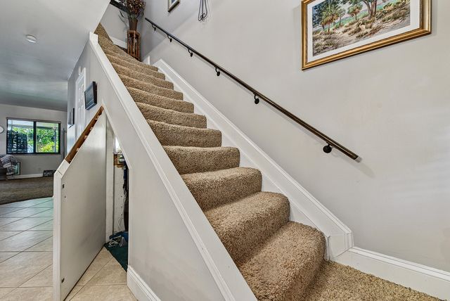 2130 NE 9th Avenue, Wilton Manors, FL 33305