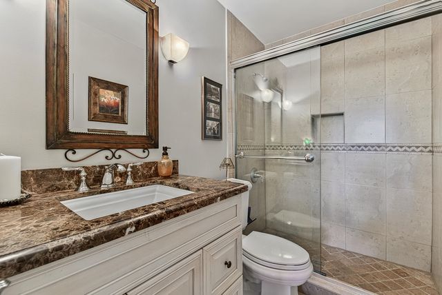2130 NE 9th Avenue, Wilton Manors, FL 33305