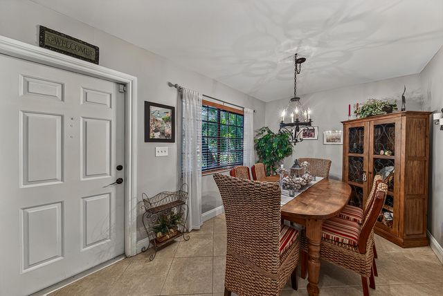 2130 NE 9th Avenue, Wilton Manors, FL 33305
