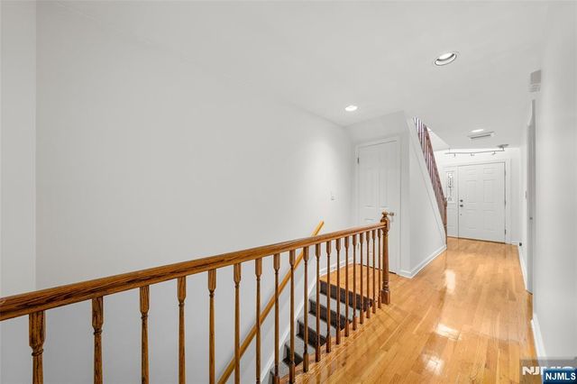 300 Gorge Road 1, Cliffside Park, NJ 07010