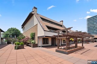 300 Gorge Road 1, Cliffside Park, NJ 07010