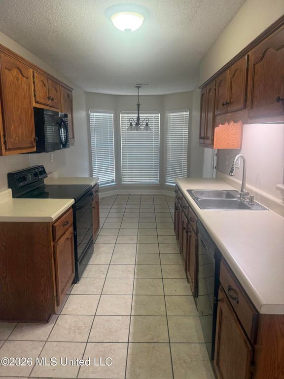 10113 S Oak Run Drive, Olive Branch, MS 38654 — photo 3