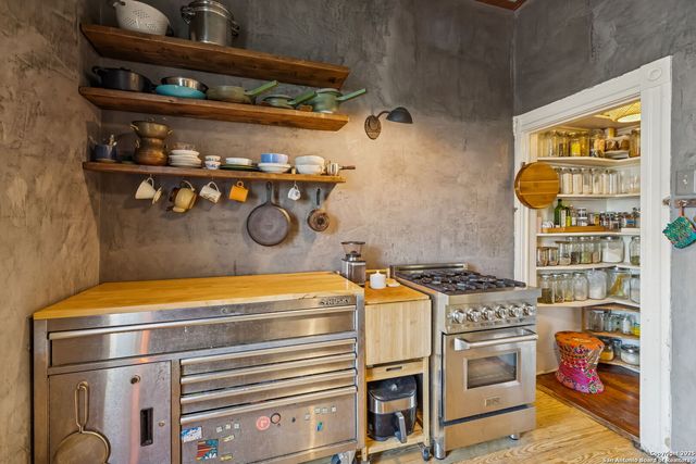 218 Coleman, San Antonio, TX 78208