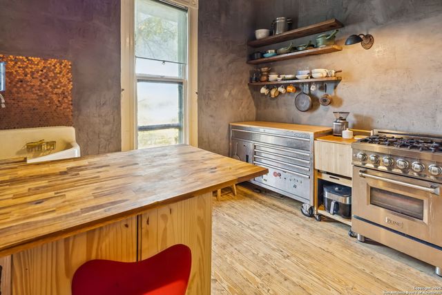 218 Coleman, San Antonio, TX 78208