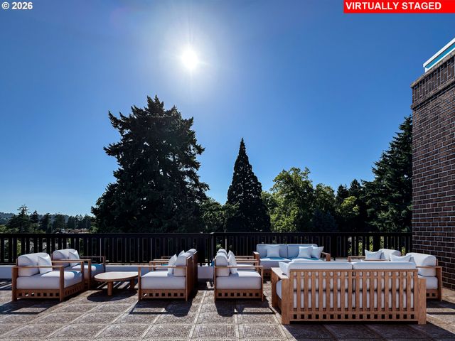 530 4th St 10, Lake Oswego, OR 97034