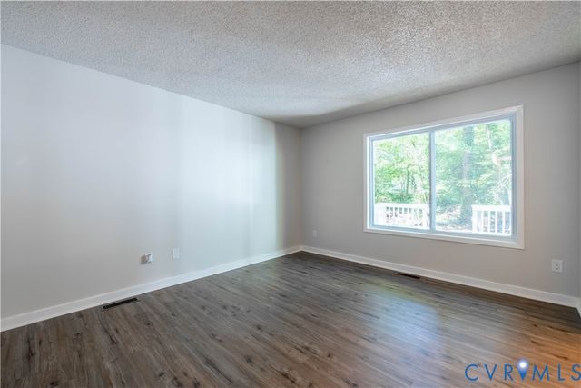 3112 Cottage Oaks Ct, Chesterfield, VA 23112