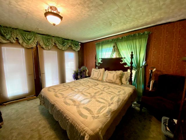 10032 St Hwy 149, West Frankfort, IL 62896