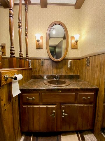 10032 St Hwy 149, West Frankfort, IL 62896