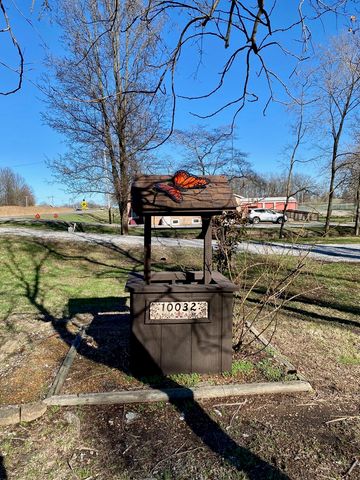 10032 St Hwy 149, West Frankfort, IL 62896