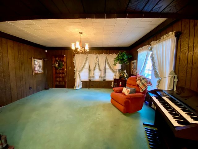 10032 St Hwy 149, West Frankfort, IL 62896