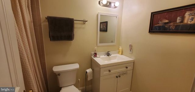 665-B ROSE HOLLOW DR, Yardley, PA 19067