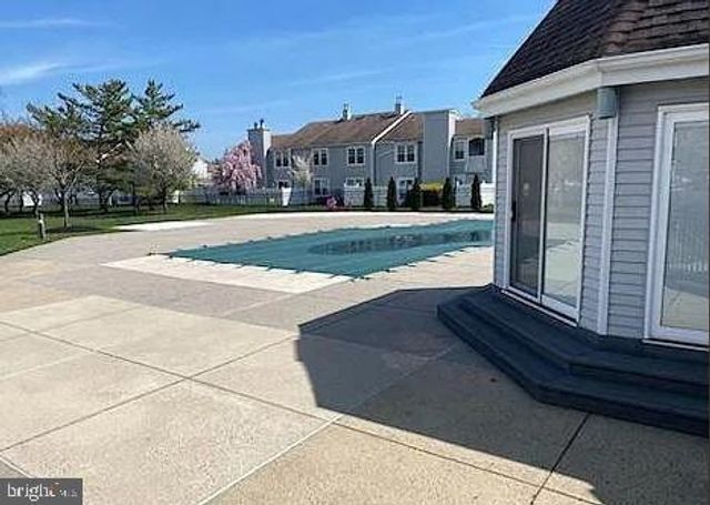 665-B ROSE HOLLOW DR, Yardley, PA 19067