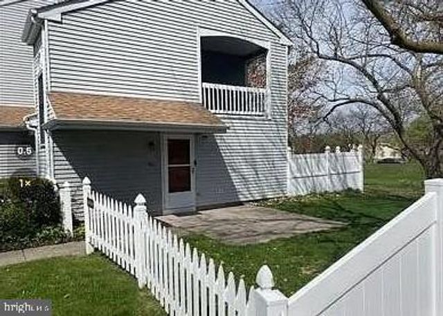 665-B ROSE HOLLOW DR, Yardley, PA 19067
