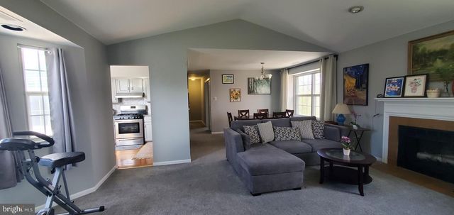 665-B ROSE HOLLOW DR, Yardley, PA 19067