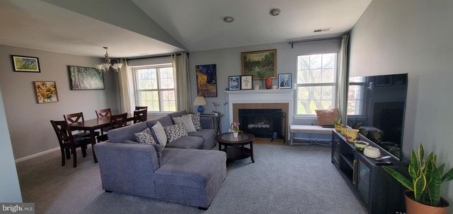 665-B ROSE HOLLOW DR, Yardley, PA 19067