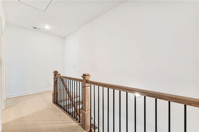 644 Oakleaf Grove Lane, Sugar Hill, GA 30518