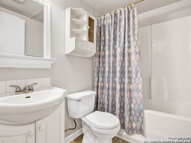 246 Lemur, San Antonio, TX 78213