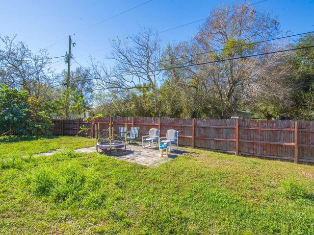 8365 104th Court, Vero Beach, FL 32967