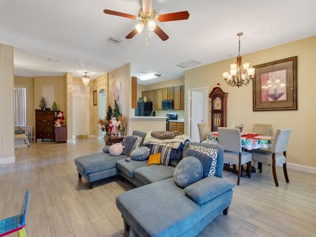 8365 104th Court, Vero Beach, FL 32967