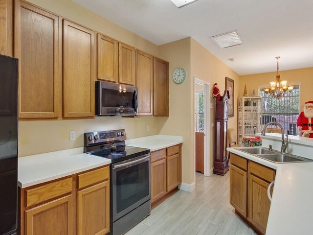 8365 104th Court, Vero Beach, FL 32967