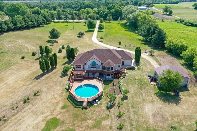 11129 N Charley Bluff Road, Milton, WI 53563