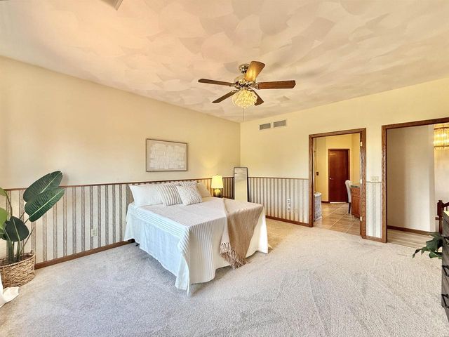 11129 N Charley Bluff Road, Milton, WI 53563