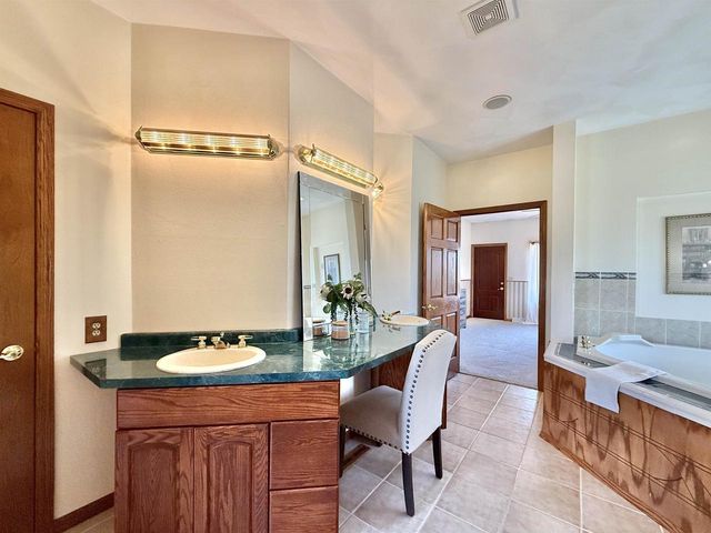 11129 N Charley Bluff Road, Milton, WI 53563